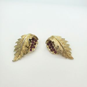 Vintage Clip on earrings